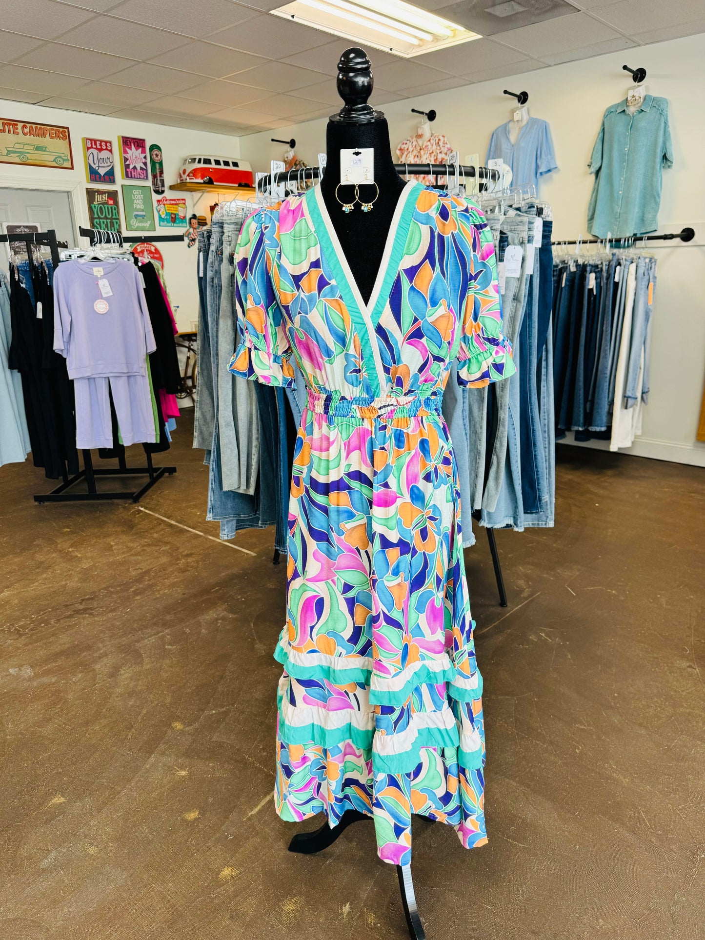 RETRO FLORAL MIDI DRESS
