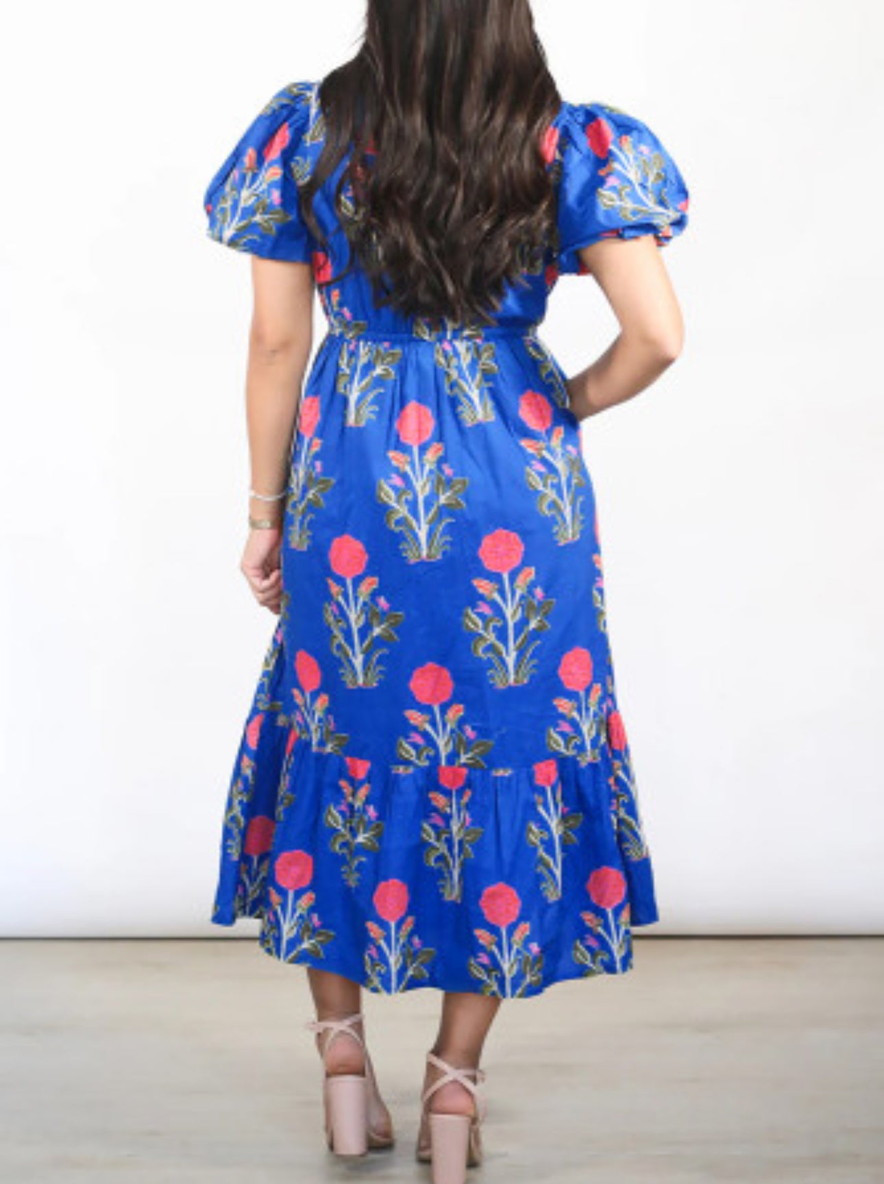 SIMPLE BUT ELEGANT MAXI DRESS