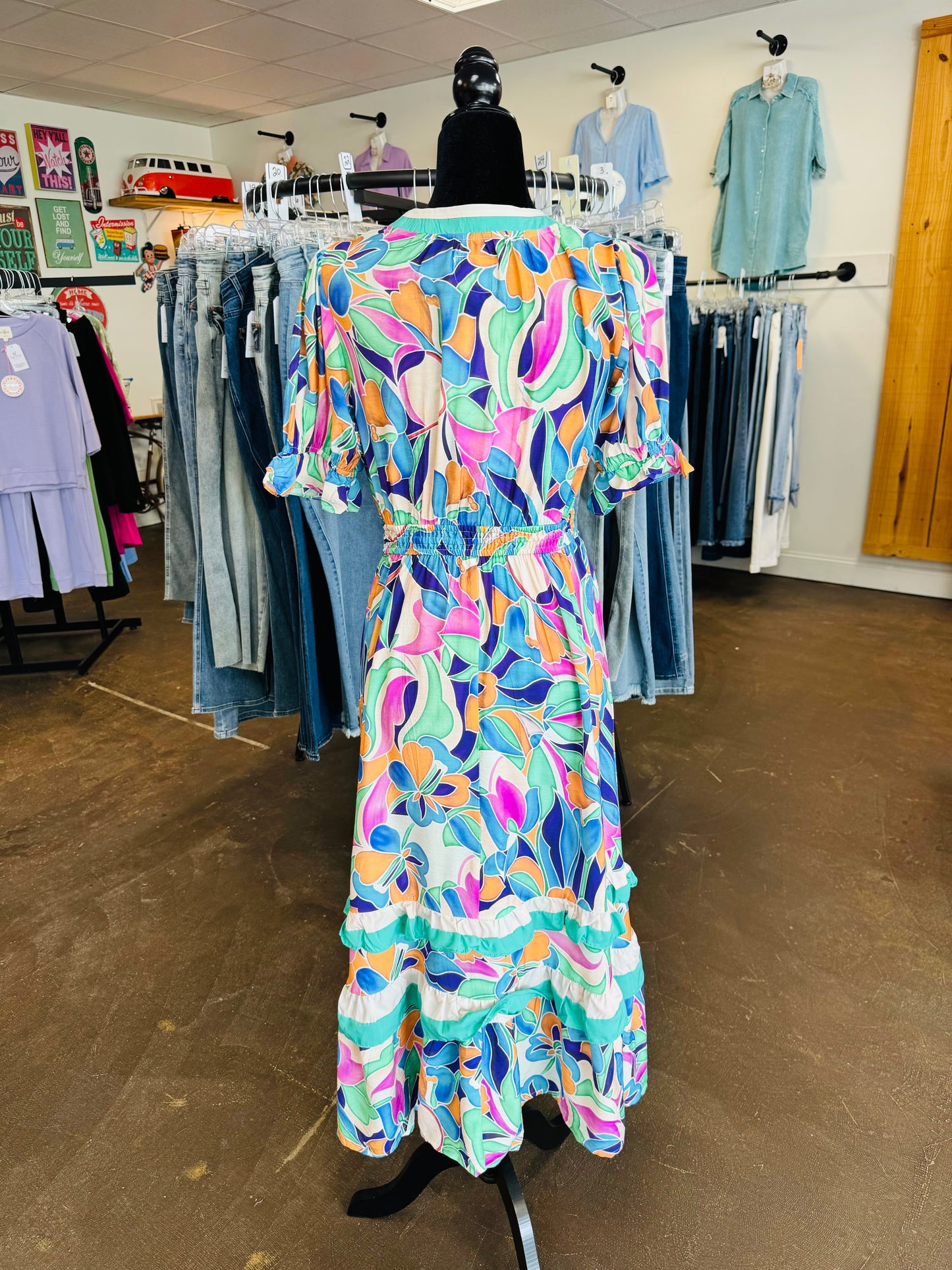 RETRO FLORAL MIDI DRESS
