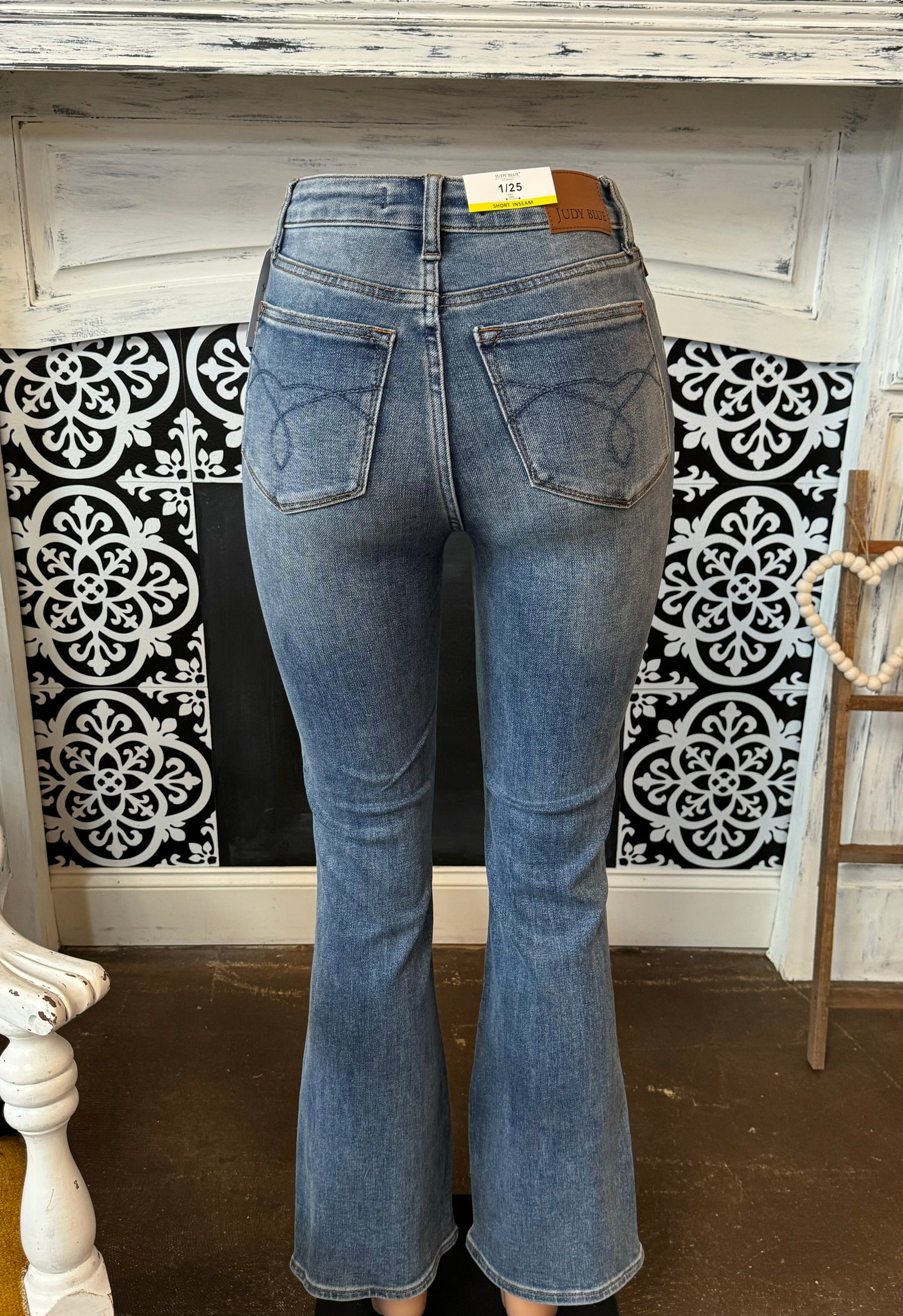 JUDY BLUE SHORT BOOTCUT JEANS