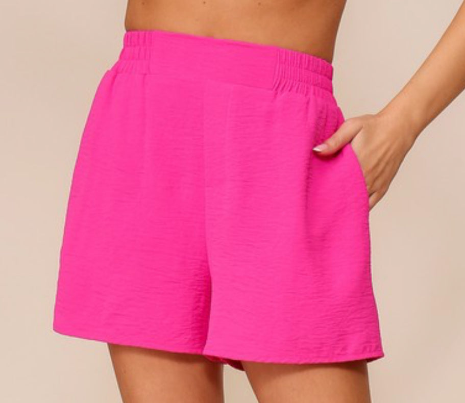 STAY IN CONTACT SHORTS