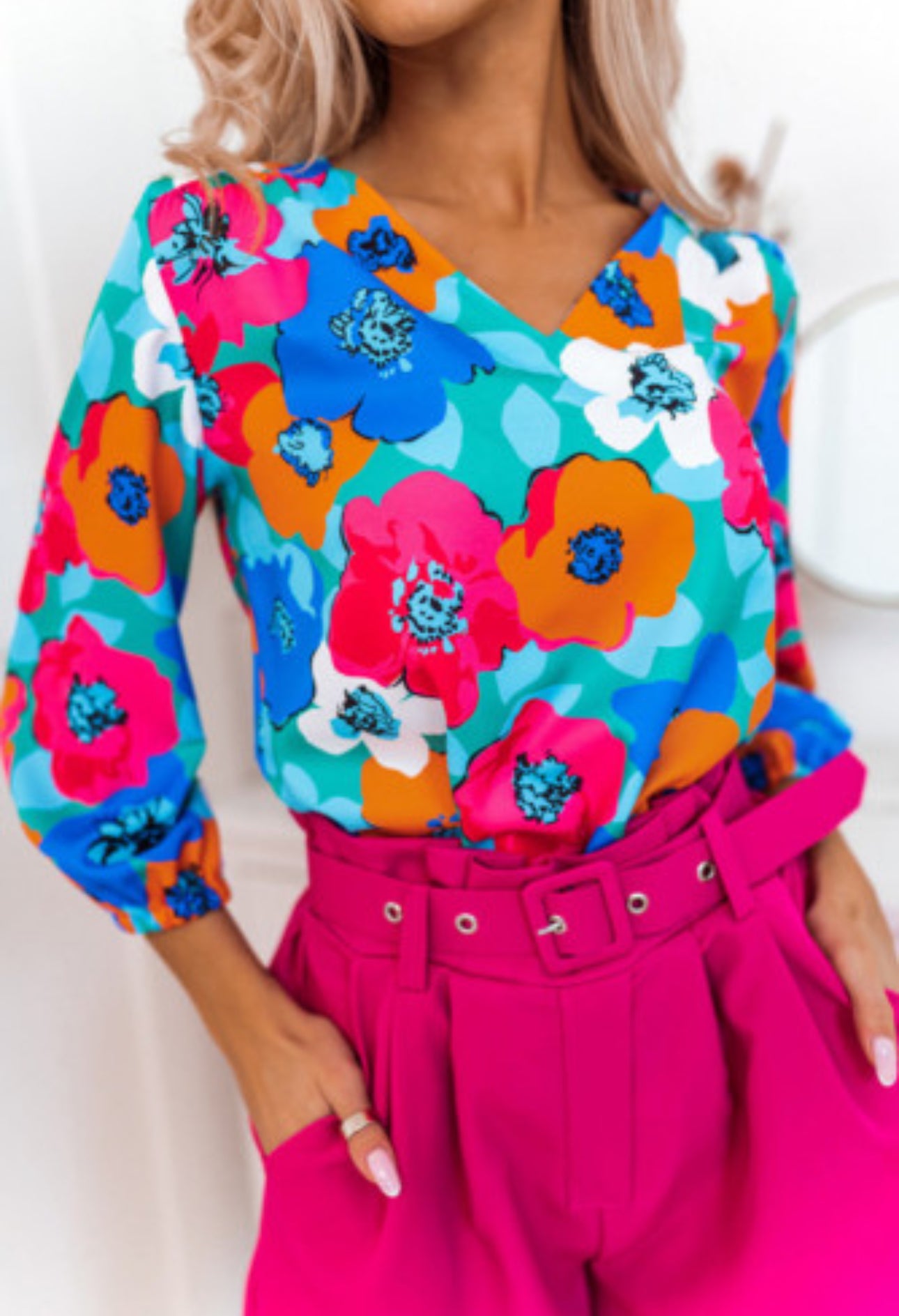 ALL THE BETTER FLORAL BLOUSE