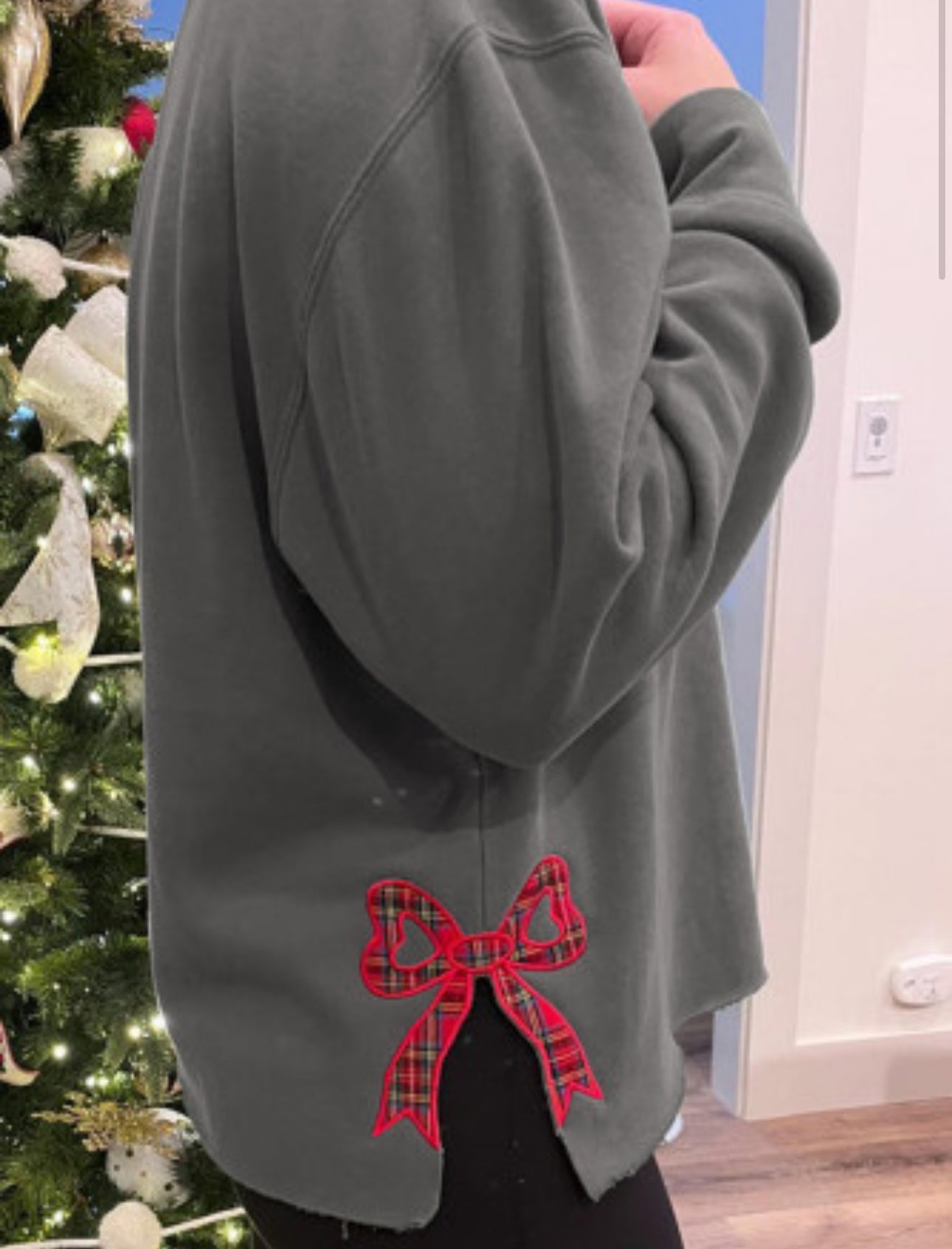 MAKE ME BELIEVE SWEATSHIRT