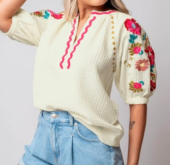 SUNNY MEADOW FLORAL BLOUSE