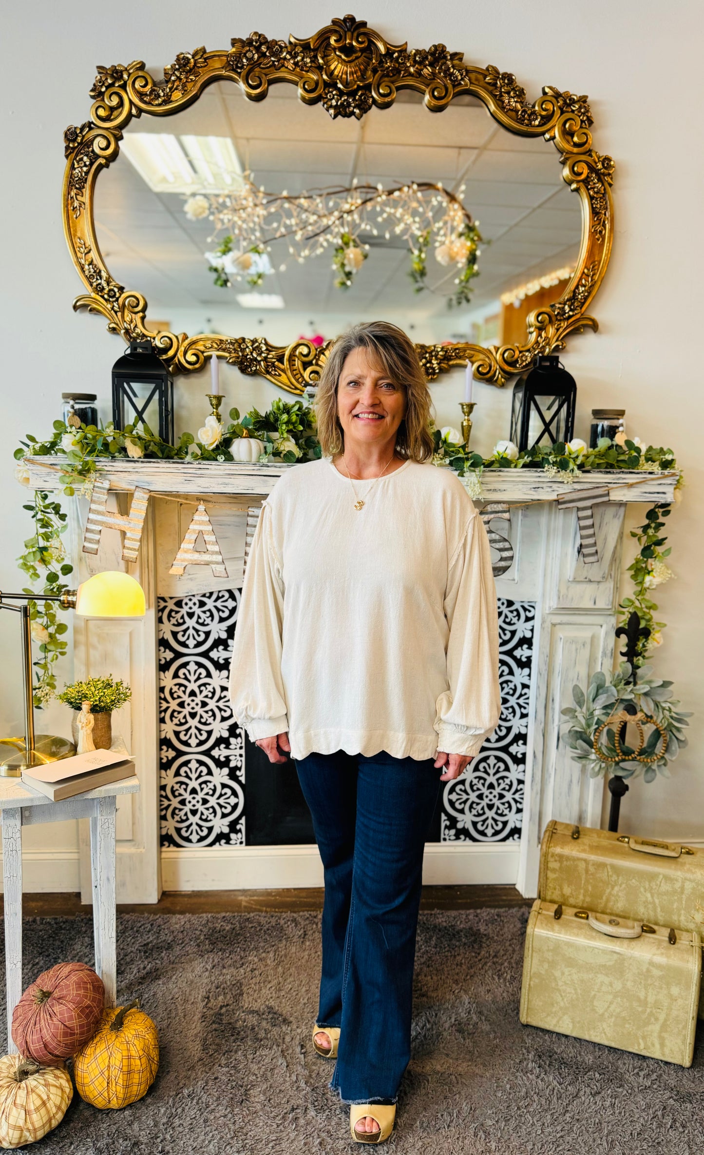 KAYCE OATMEAL SCALLOP BLOUSE