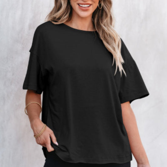 JUST BASIC BLACK TEE
