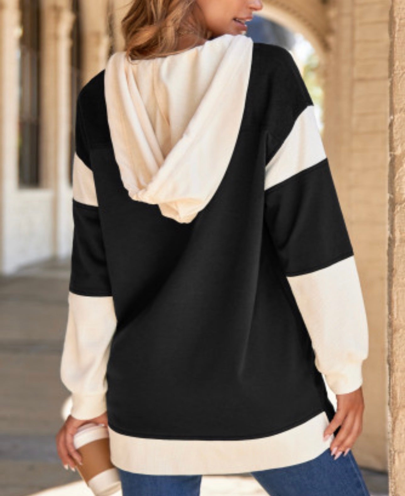 BLACK AND WHITE HOODED CARDIGAN