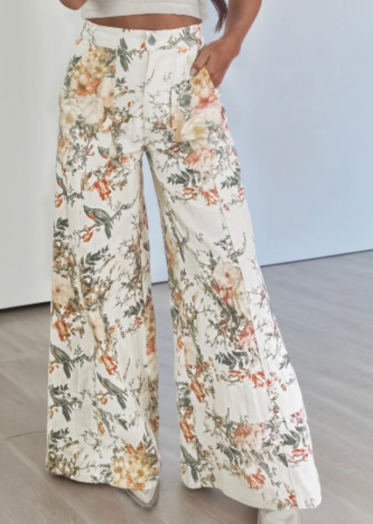 VINTAGE STYLE FLORAL JEANS